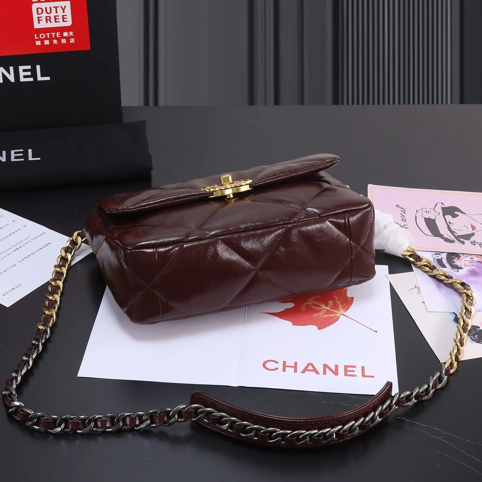 Chanel Wine red oil wax skin Chain crossbody bag Size:26cm - LITELUX