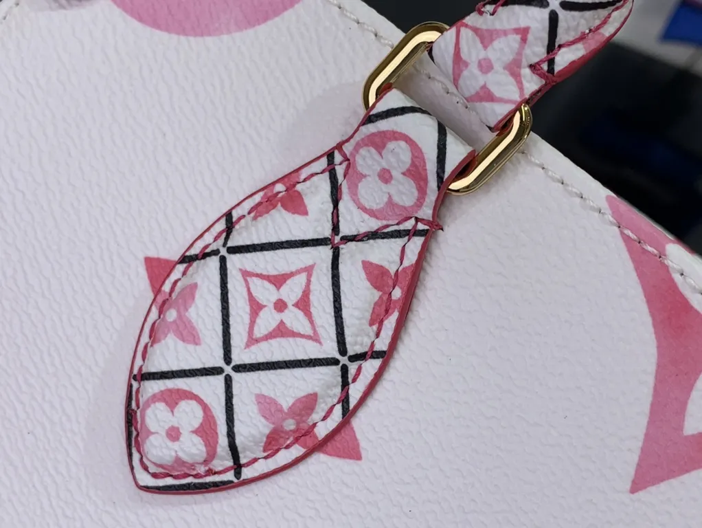 Louis Vuitton bag - LITELUX