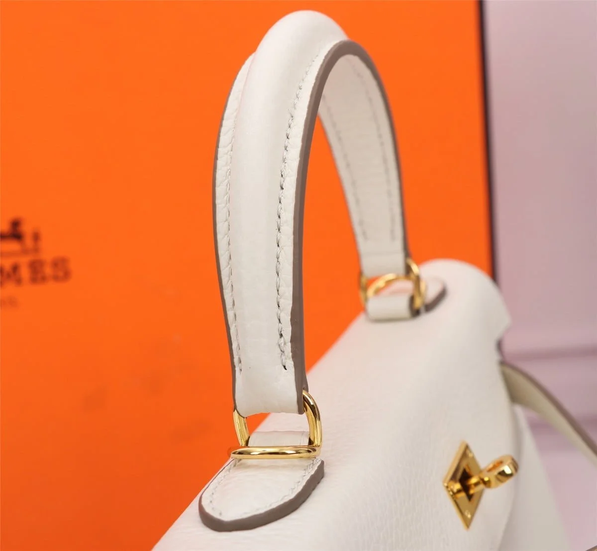 Hermès Kelly Togo Calf Gold hardware Milkshake white size: 25Cm/ 28Cm - LITELUX