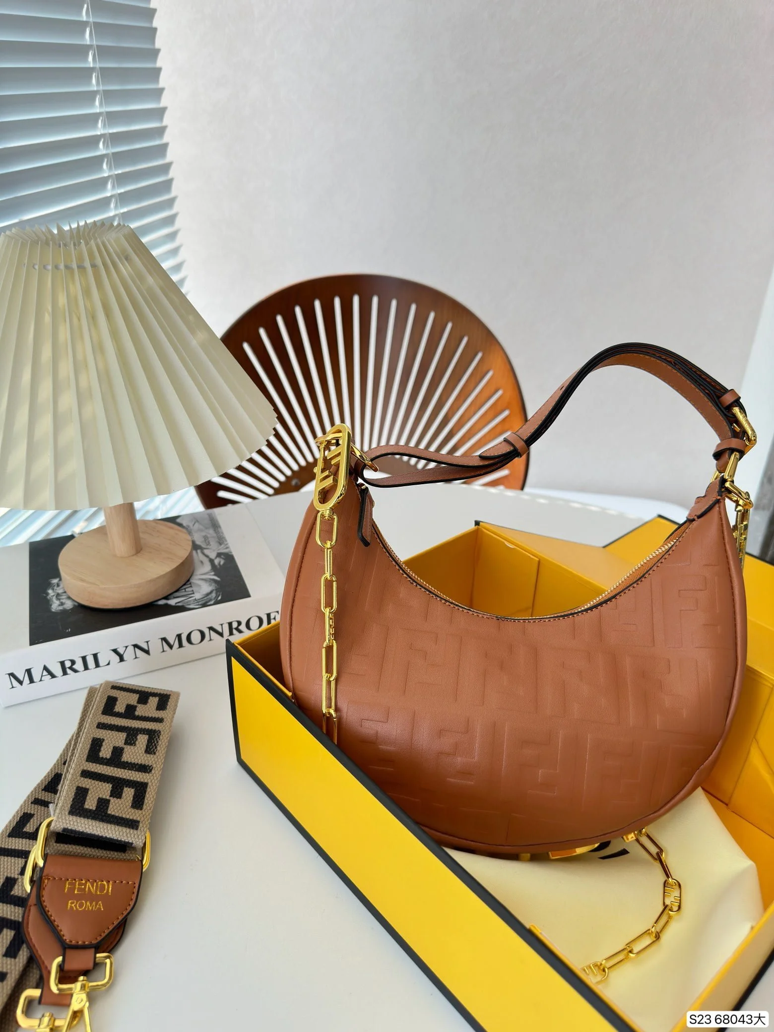 FENDI half moon bag Underarm bag size: 28*16cm - LITELUX