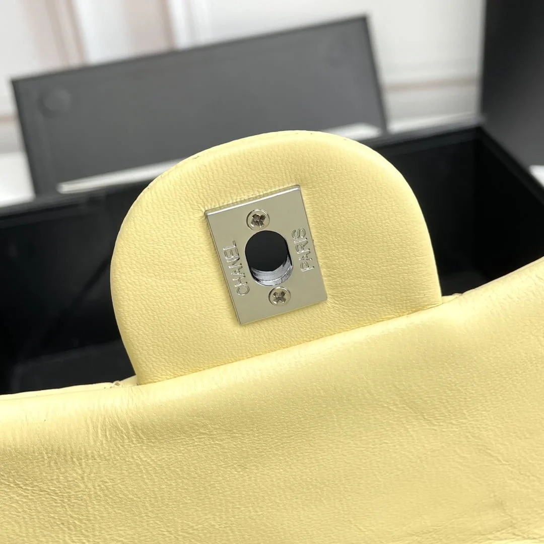 Chanel cf Square Fat 1115 sheepskin leather yellow size: 18*14*7cm - LITELUX
