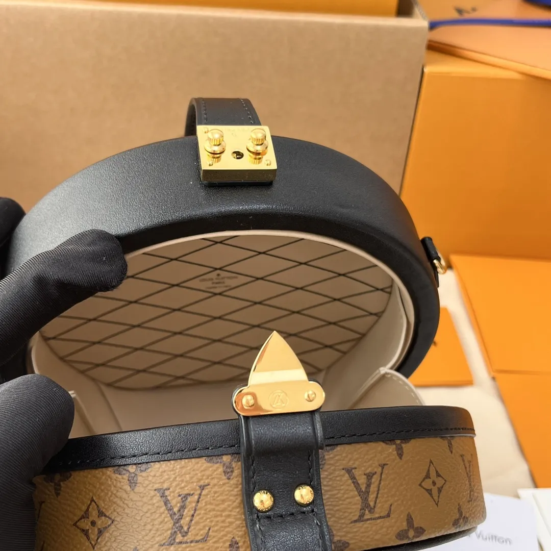 Louis Vuitton bag - LITELUX