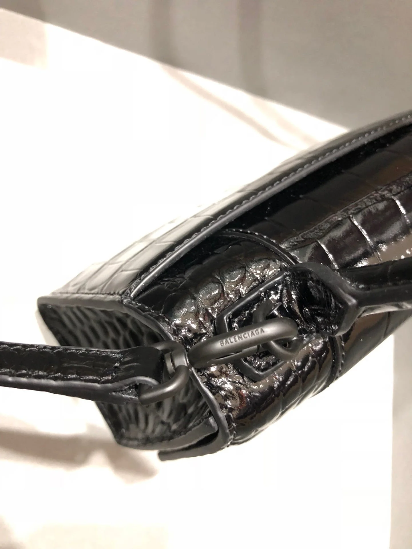 Balenciaga hourglass crocodile with black buckle size S: 19*8*21cm  L: 23x10x24cm - LITELUX