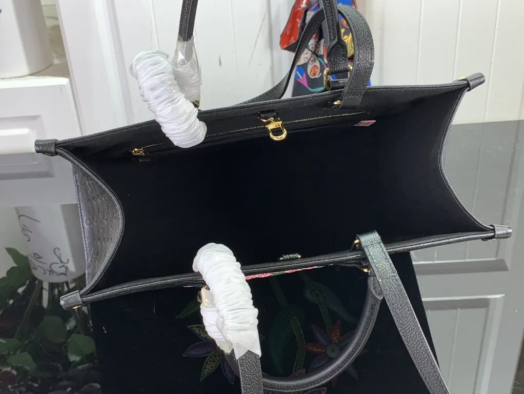 Louis Vuitton bag - LITELUX