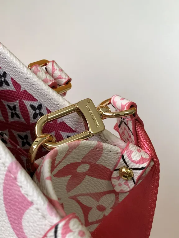 Louis Vuitton bag - LITELUX