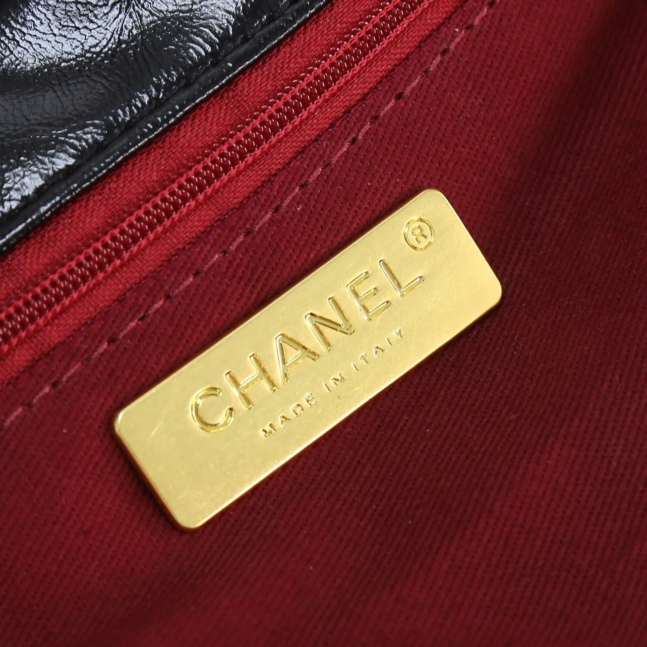 Chanel black oil wax leather Chain crossbody bag Size:26cm - LITELUX