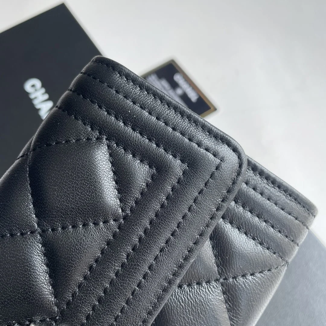 Chanel sheepskin Clutch bag with sliver hardware size: 19*10cm - LITELUX