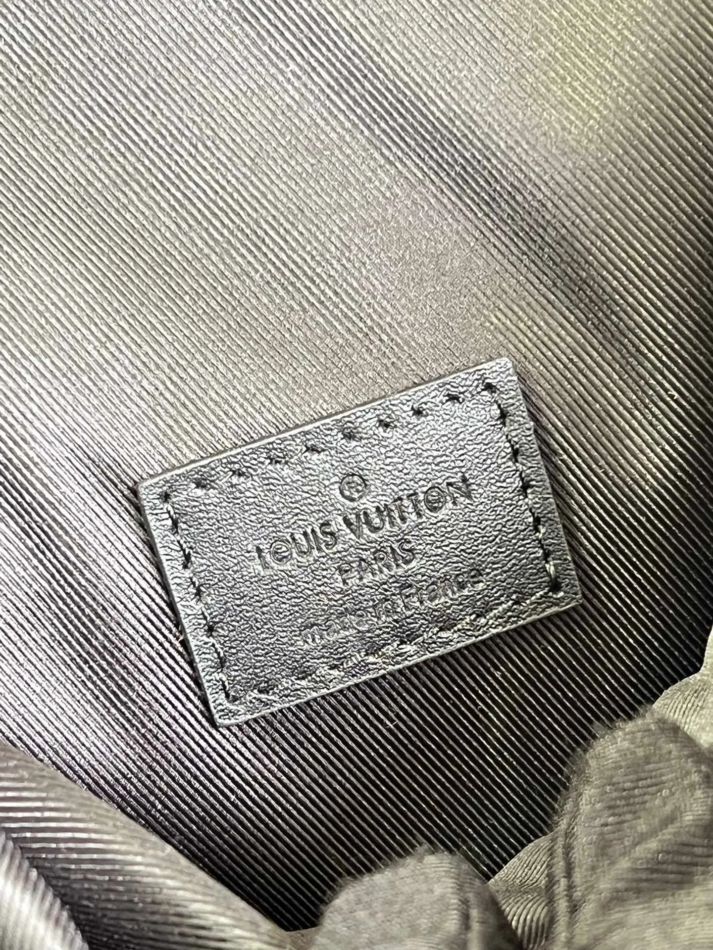 Louis Vuitton Bag  – 112783444 - LITELUX