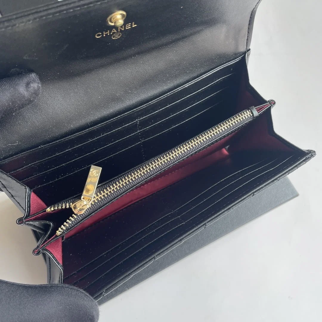 Chanel sheepskin Clutch bag with gold hardware size: 19*10cm - LITELUX