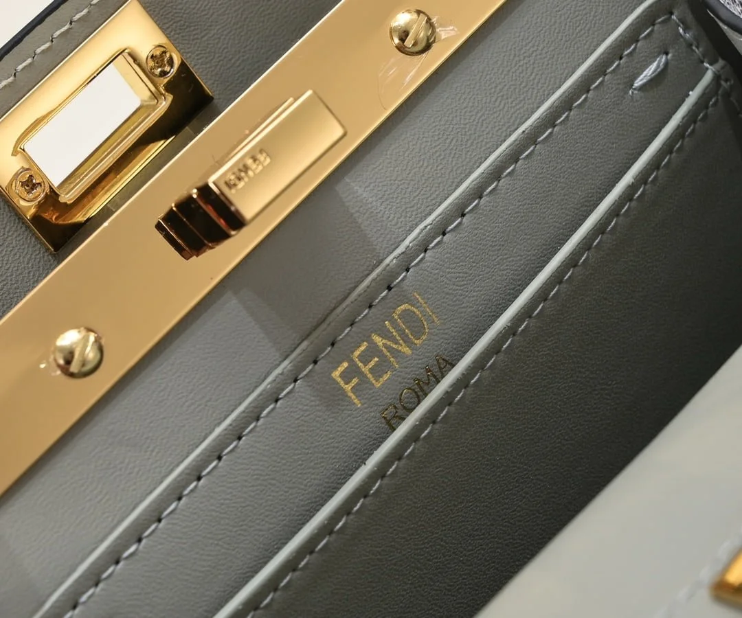 FENDI Peekaboo Crocodile Leather gold hardware 23ss 335 Size: 20*15cm - LITELUX