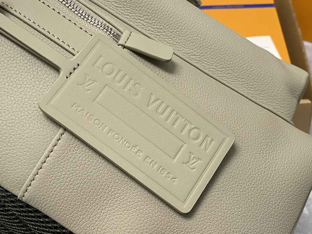 Louis Vuitton bag - LITELUX