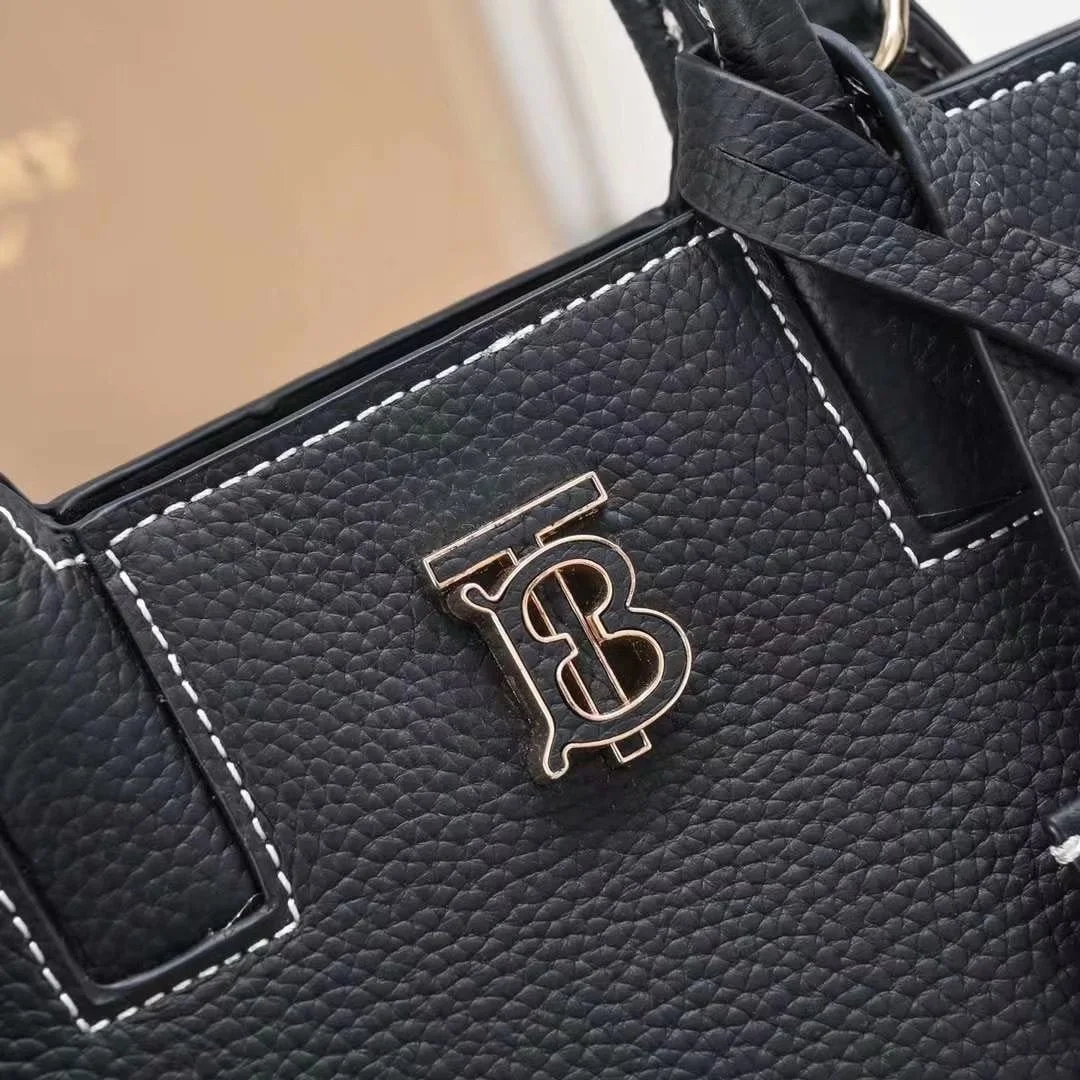 Burberry tote calfskin bag 8376 black size: 27 * 11 * 20 cm - LITELUX