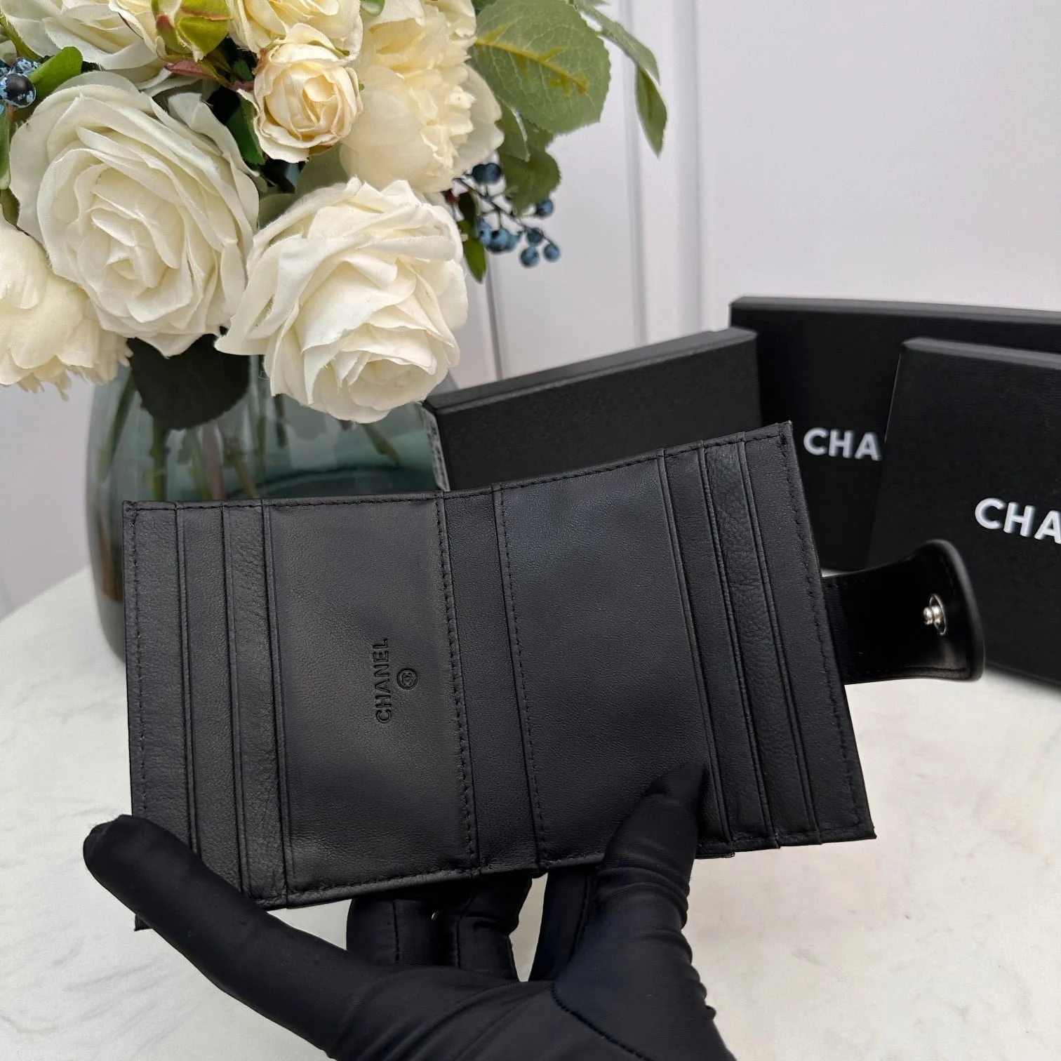 Chanel leather short card bag with gold and sliver hardware 609 size: 12*9cm - LITELUX
