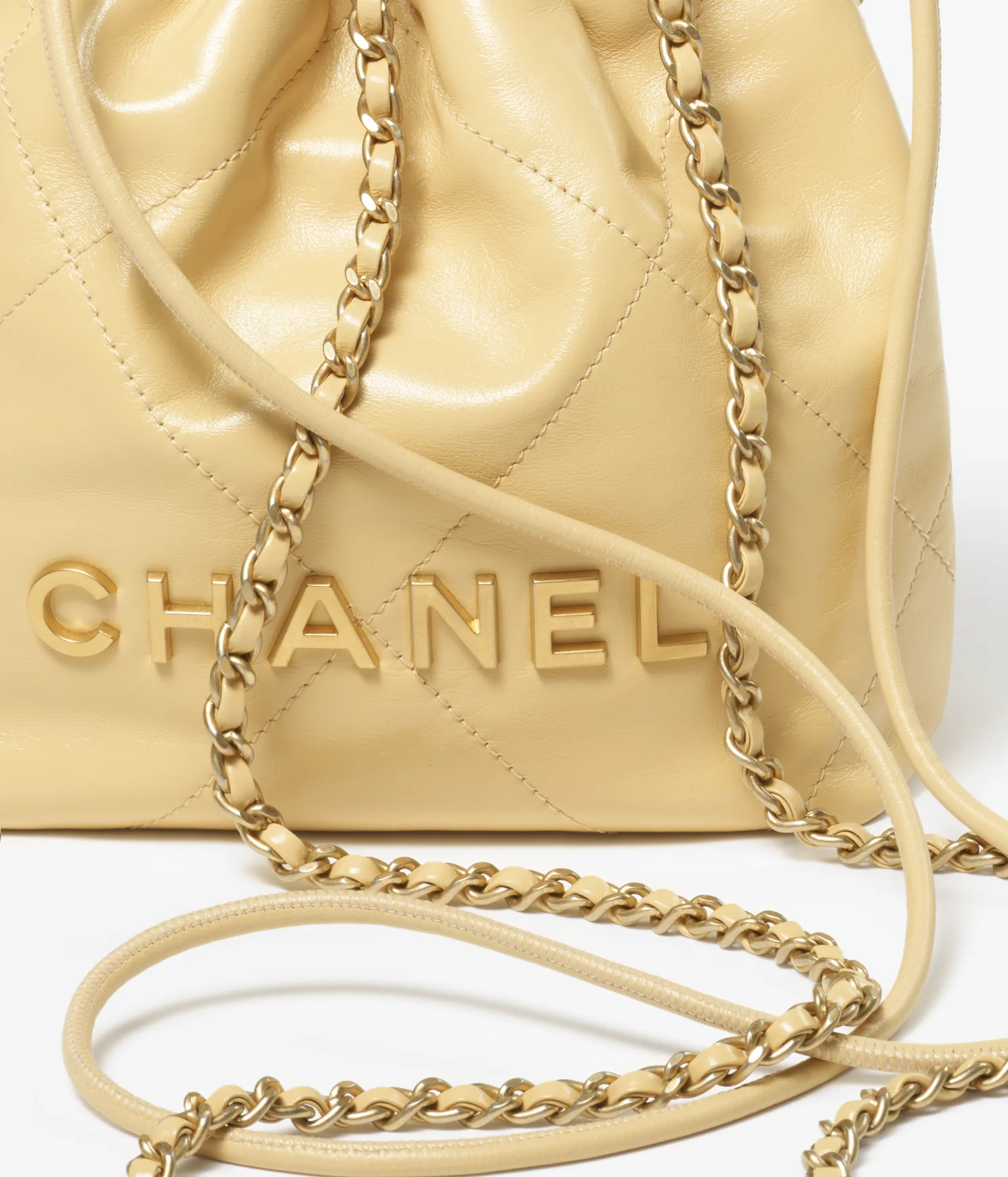 CHANEL / CHANEL 22 MINI HANDBAG Shiny Calfskin & Gold-Tone Metal Yellow Ref.  AS3980 B08037 NQ387 - LITELUX