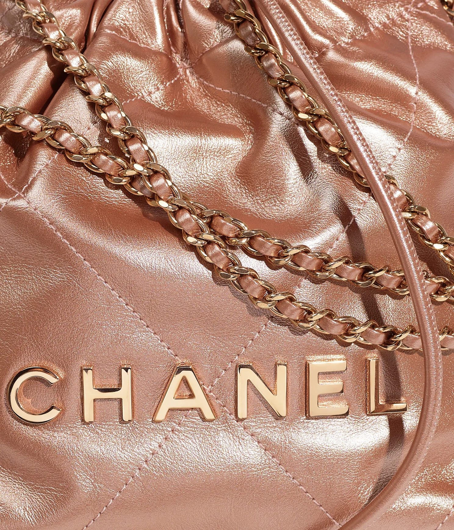 CHANEL / CHANEL 22 MINI HANDBAG Metallic Calfskin & Pink Gold-Tone Metal Copper Metallic Calfskin & Pink Gold-Tone Metal Copper - LITELUX
