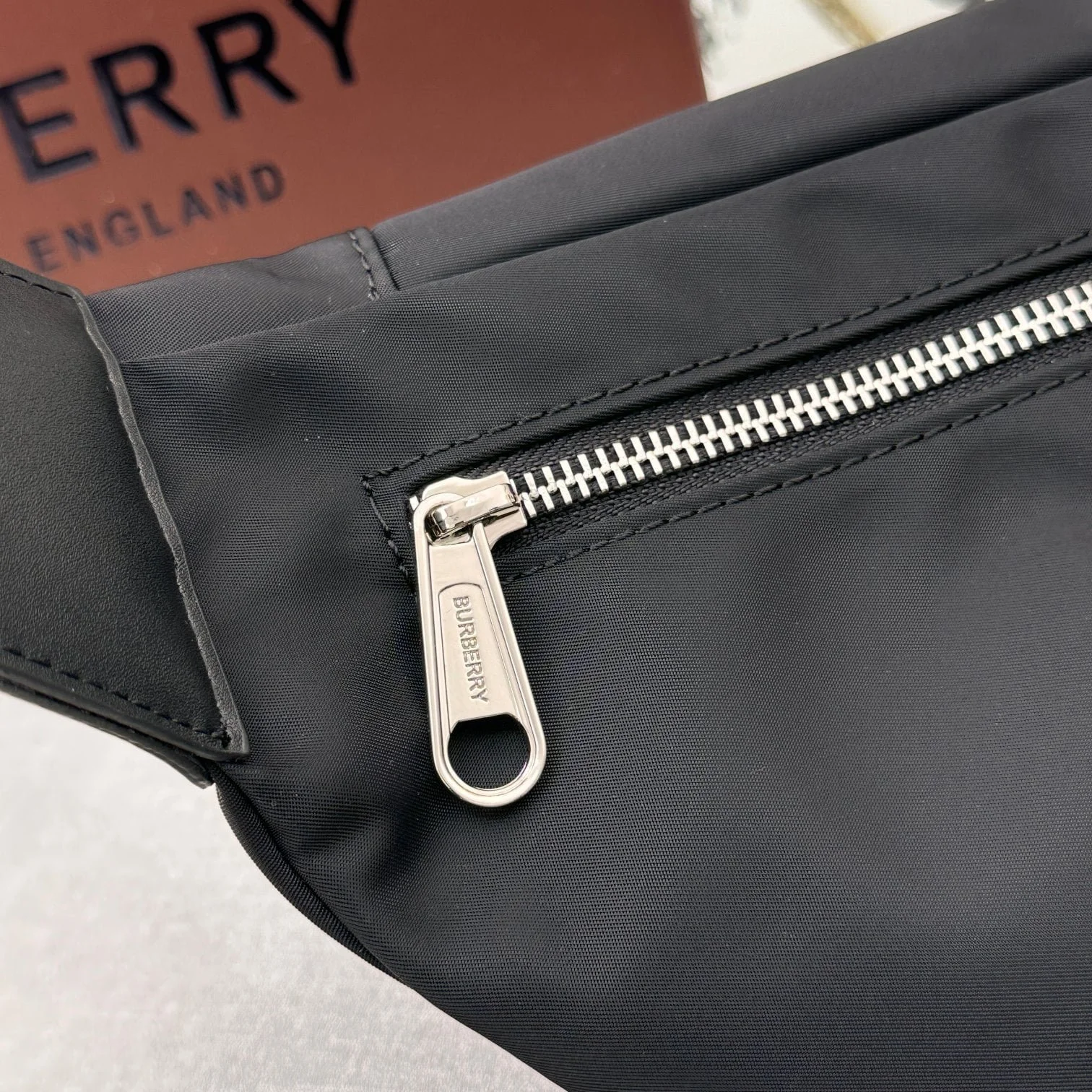 Burberry canvas Chest pack bag size: 16*30cm - LITELUX