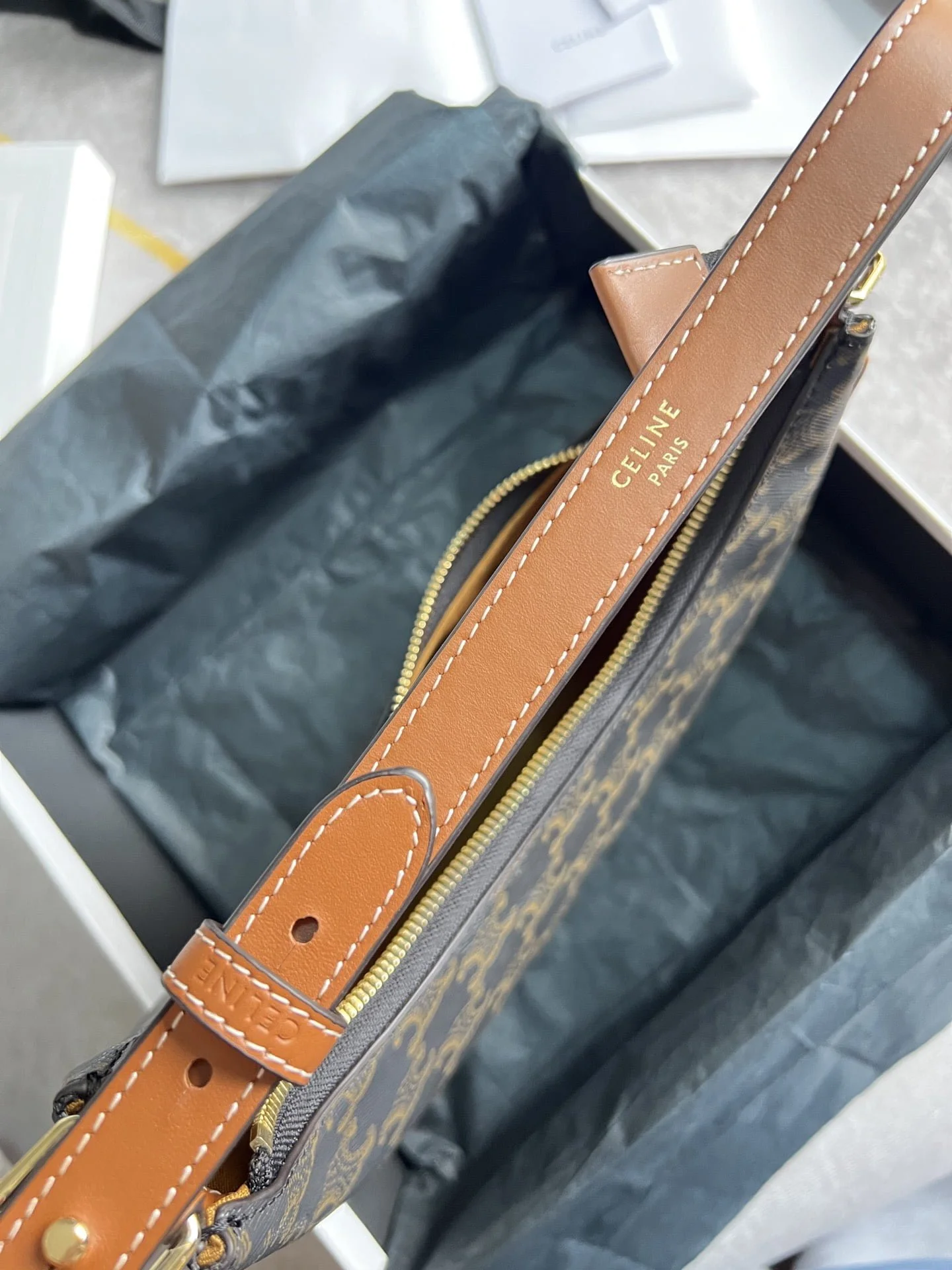 CELINE presbycia cowhide underarm bag size: 23*19*7cm - LITELUX