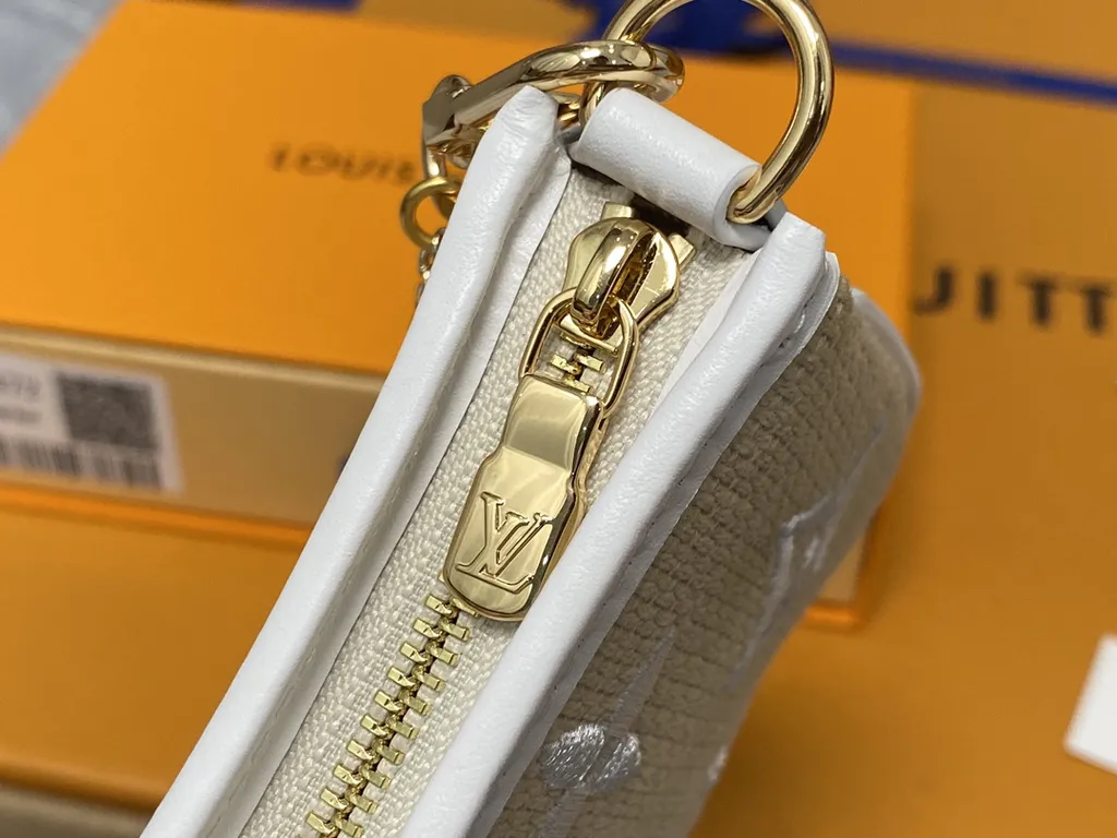 Louis Vuitton bag - LITELUX