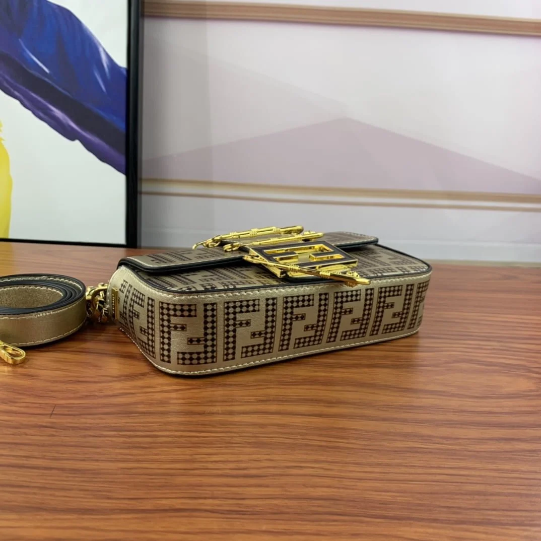 FENDI Fendace La Medusa Mini baguette bag Size: 20*13*5CM - LITELUX