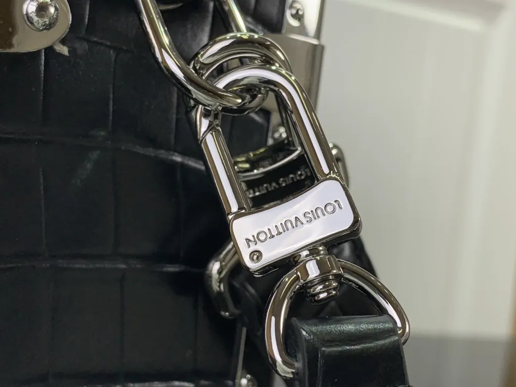 Louis Vuitton bag - LITELUX