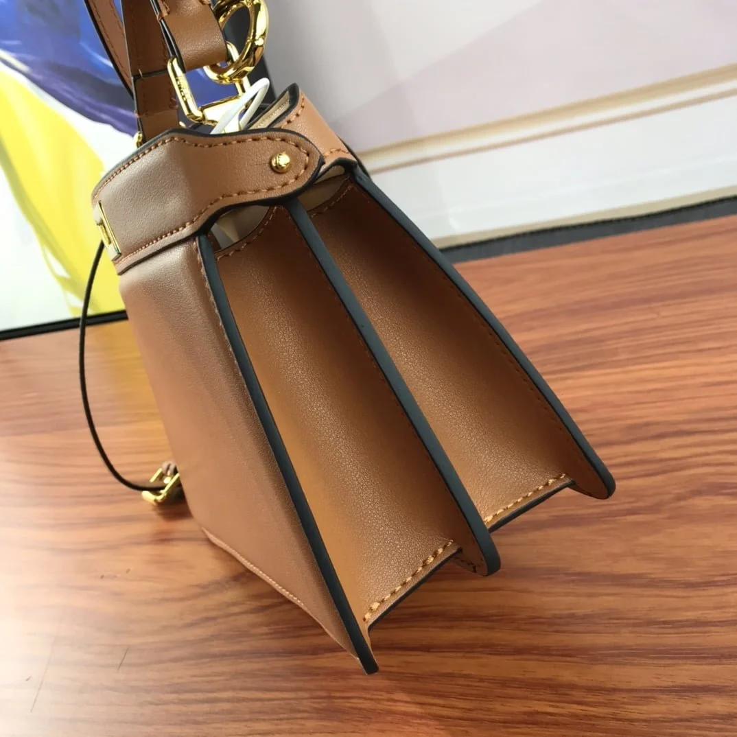 FENDI PeekaboolseeuPetite 0778 Brown size: 20*15.5*11CM - LITELUX