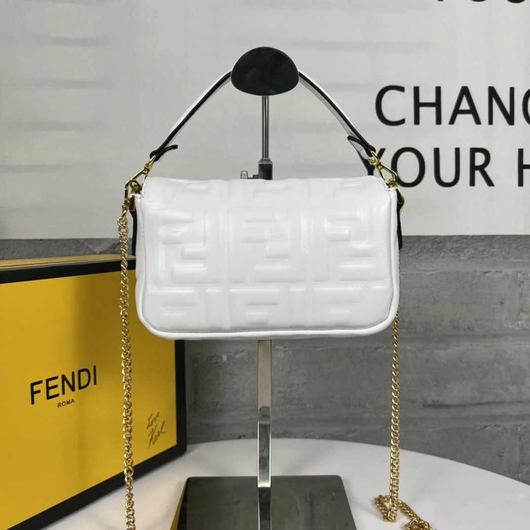 FENDI BAGUETTE Mini Chain Strap White Handbag Size: 4*18*11cm - LITELUX
