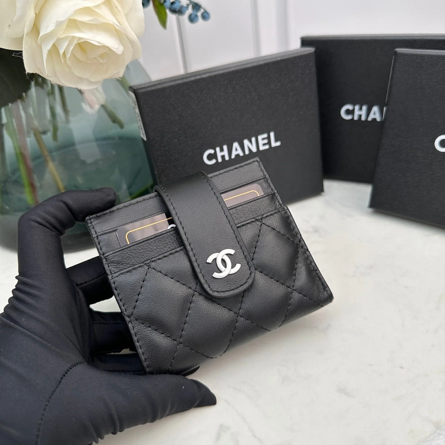 Chanel leather short card bag with gold and sliver hardware 609 size: 12*9cm - LITELUX