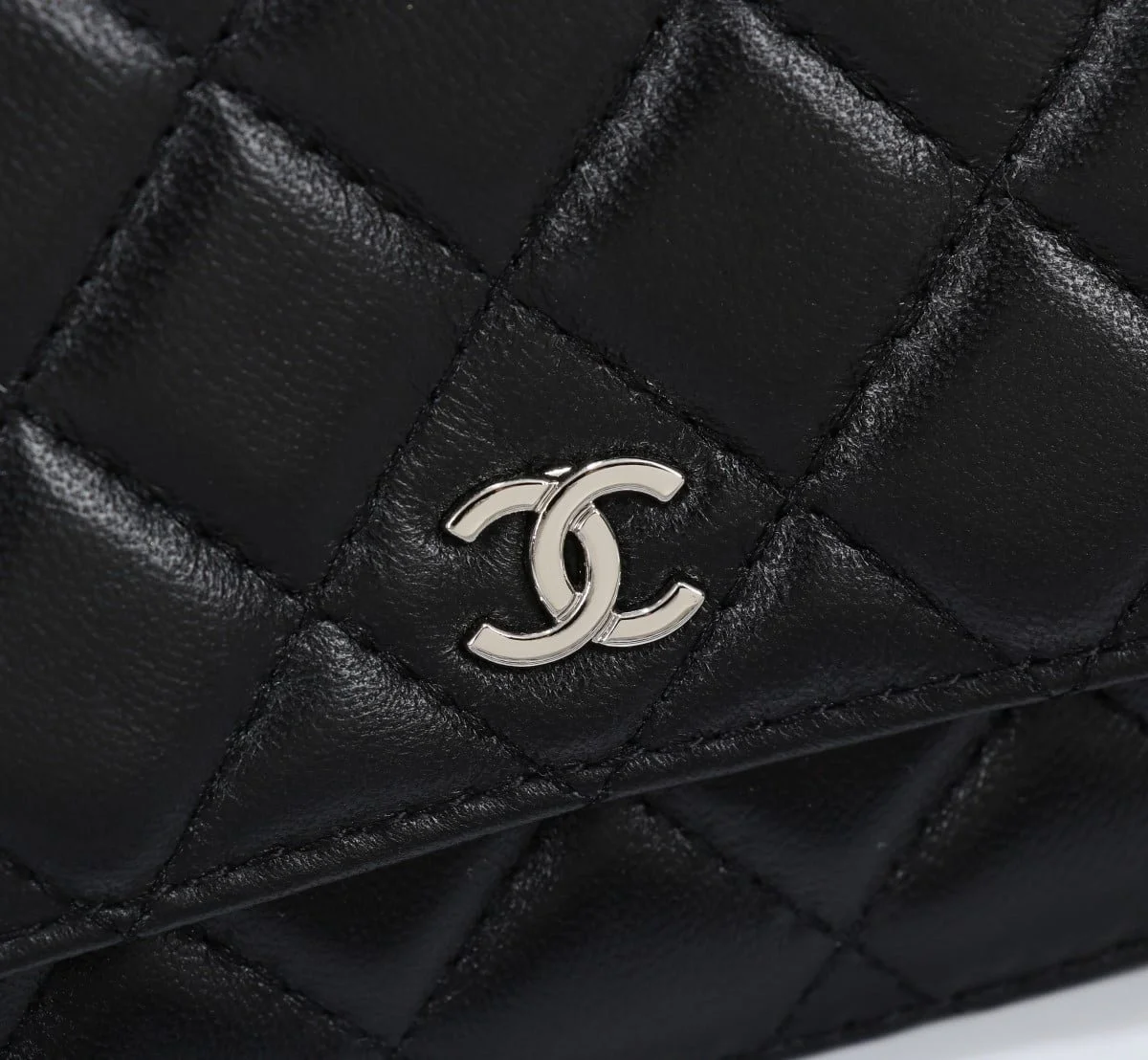 Chanel woc Classic Fortune Crossbody bag with sliver hardware Size: W19*H12*D4cm - LITELUX