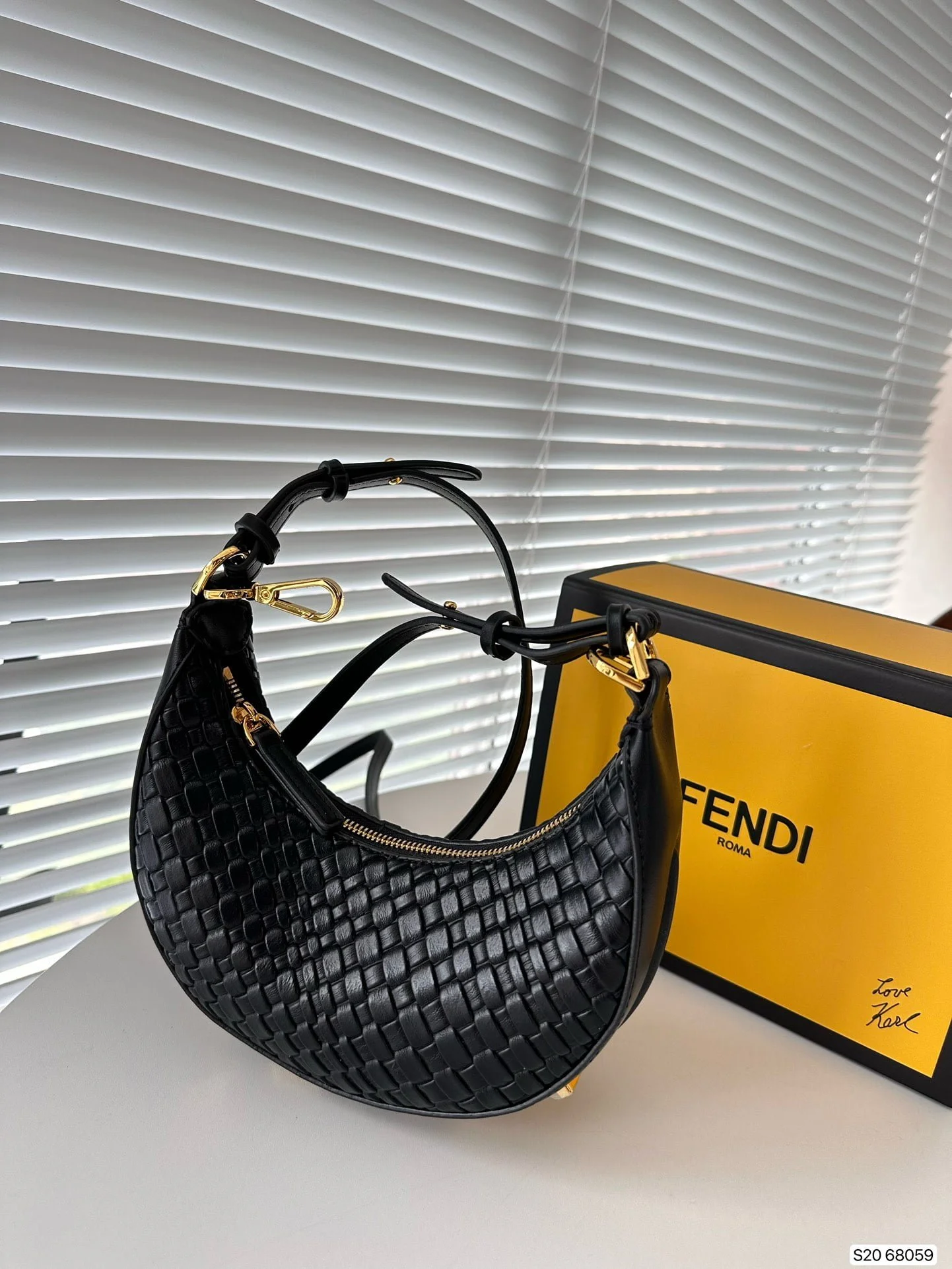 FENDI Woven half moon bag underarm bag 68043 68059 Size: 24*13cm/19*10cm - LITELUX