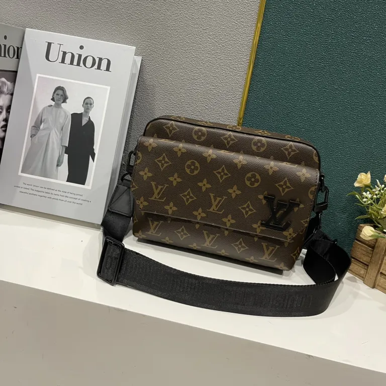 Louis Vuitton bag - LITELUX