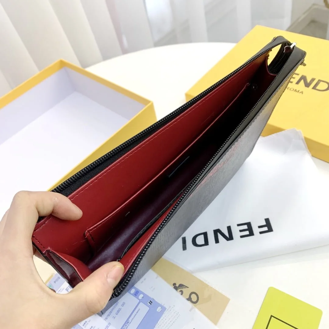 FENDI Large capacity Handbag Size: 20 * 30cm - LITELUX