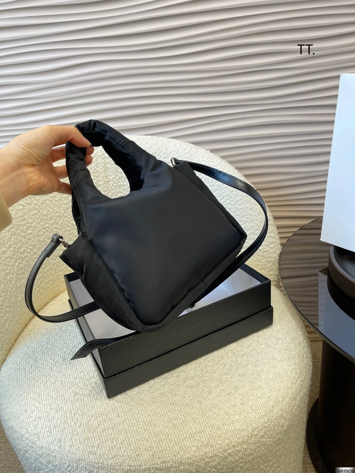 Prada mini handbag size: 18*14cm - LITELUX