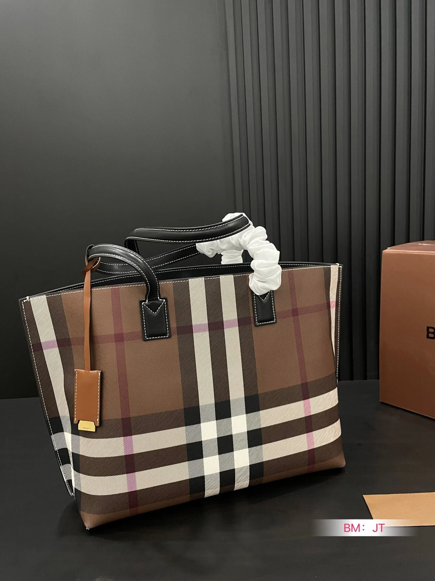 Burberry tote Shopping bag size: 34*26cm - LITELUX
