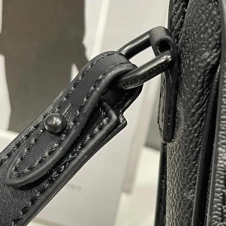 Louis Vuitton bag - LITELUX