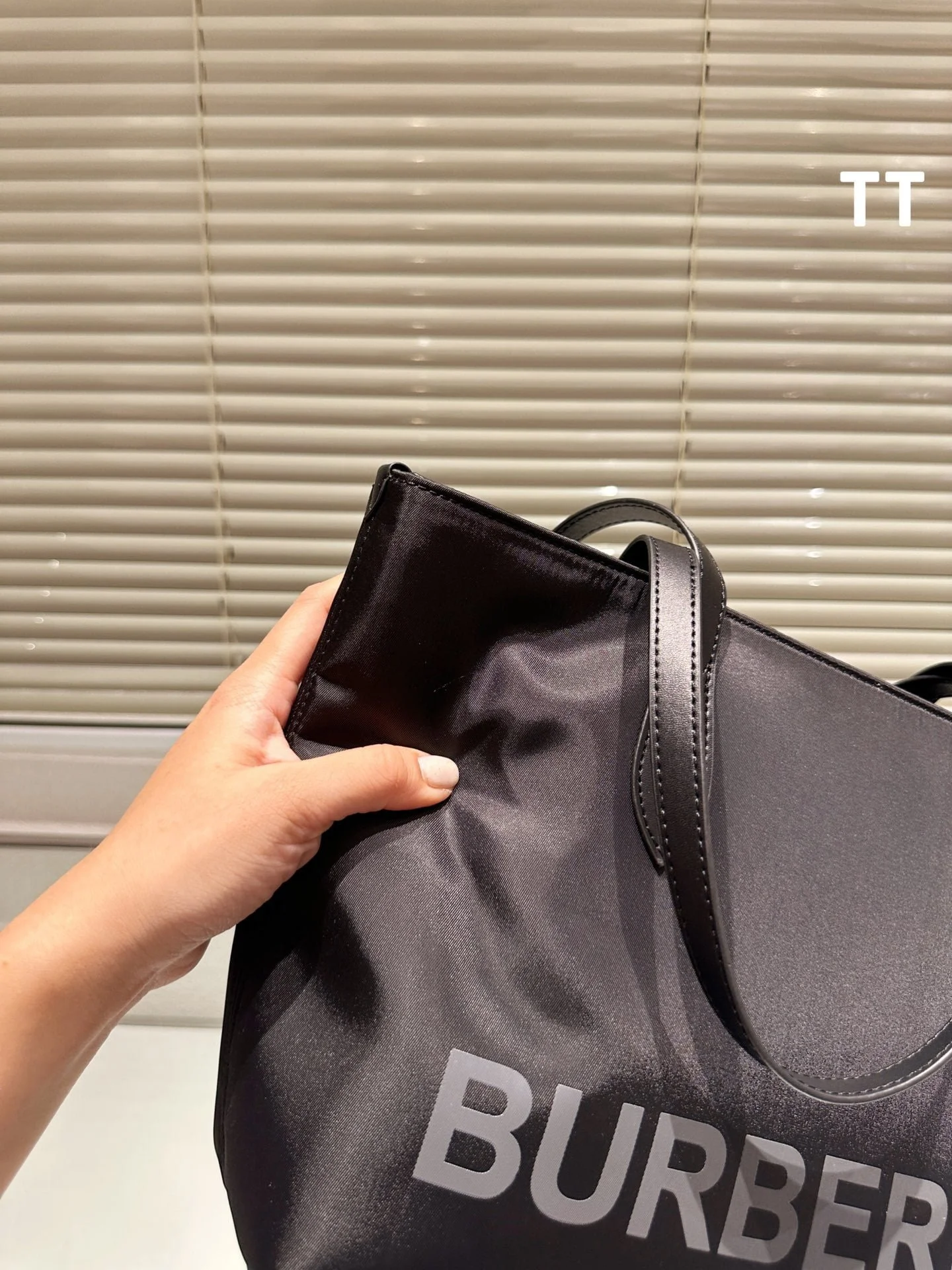 Burberry nylon tote bag size: 29*24cm - LITELUX