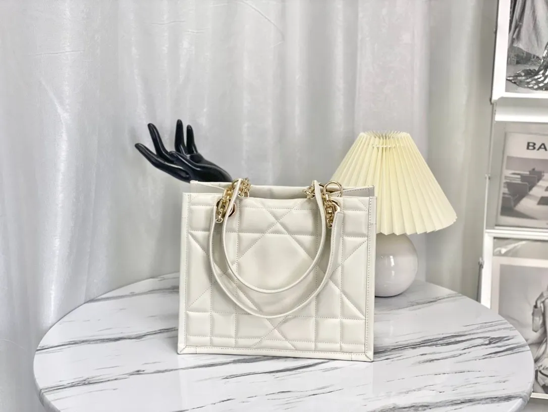 Dior Bag  – 123164237 - LITELUX