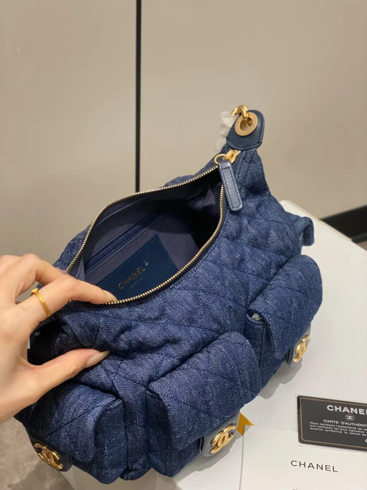 Chanel hobo 25c - LITELUX