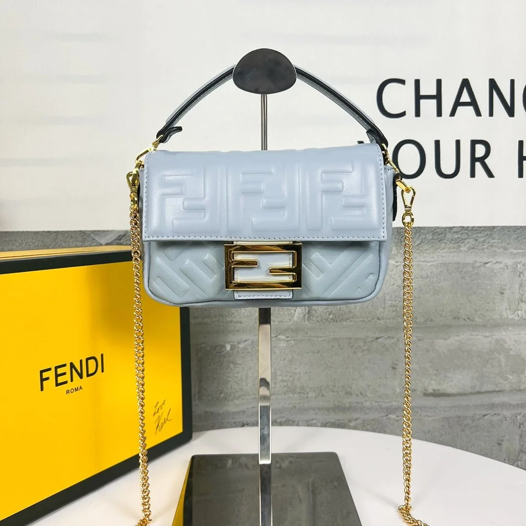 FENDI BAGUETTE Mini Chain Strap Light Blue Handbag Size: 4*18*11cm - LITELUX