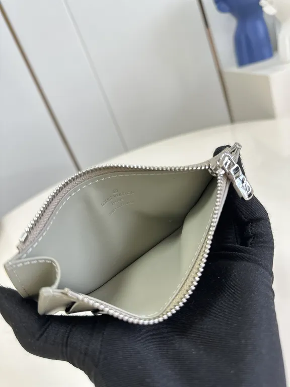 Louis Vuitton bag - LITELUX