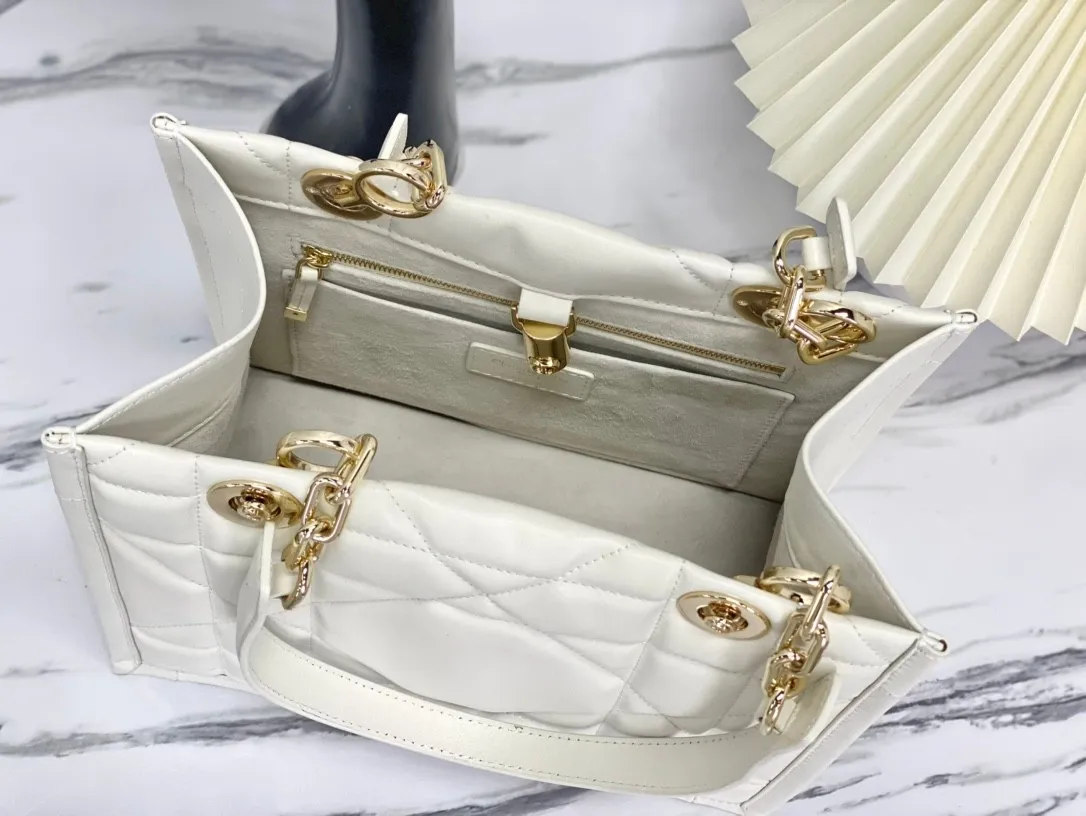 Dior Bag  – 123164237 - LITELUX