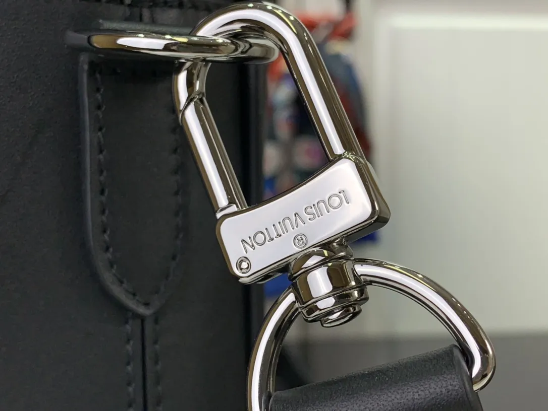 Louis Vuitton bag - LITELUX