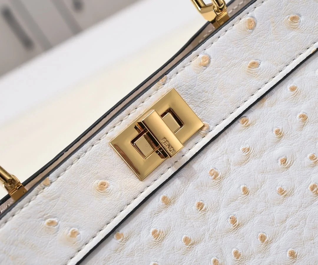 FENDI Peekaboo Cream White 23ss 335 Size: 20*15cm - LITELUX