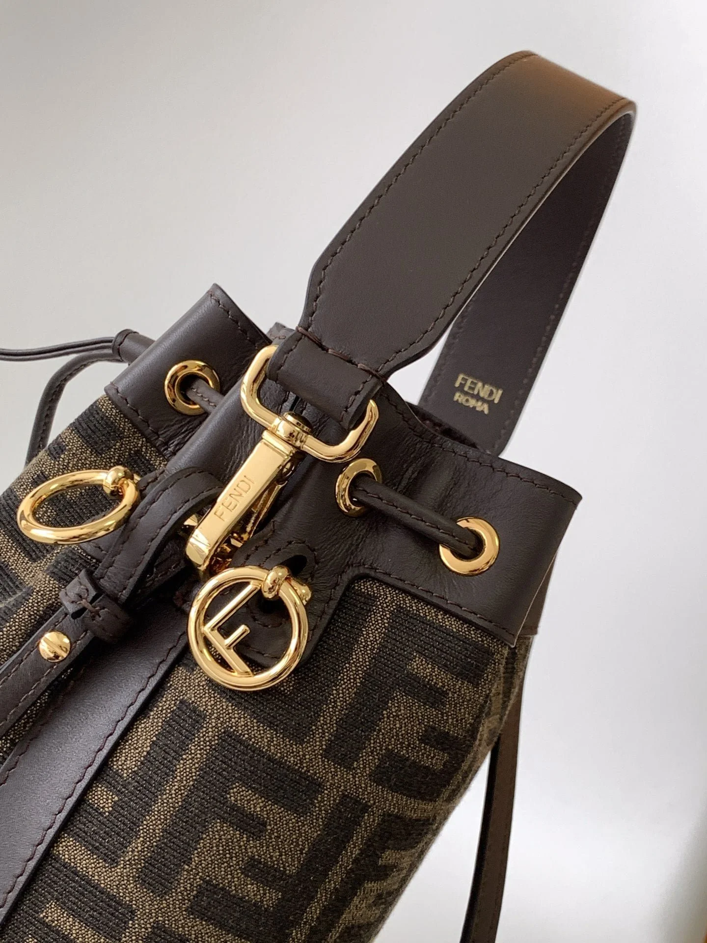 Fendi mon tresor mini Bucket bag size:18.5*12*10cm - LITELUX