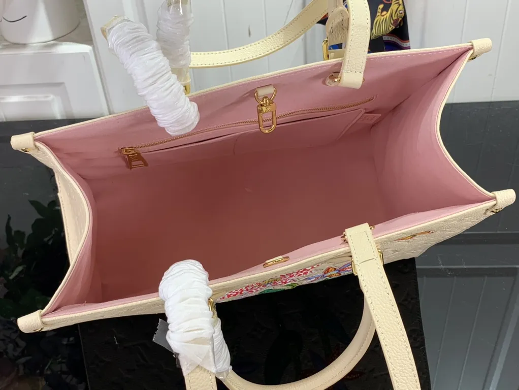 Louis Vuitton bag - LITELUX