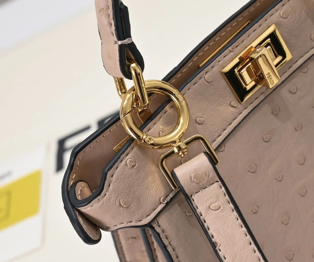 FENDI Peekaboo Grey 23ss 335 Size: 20*15cm - LITELUX