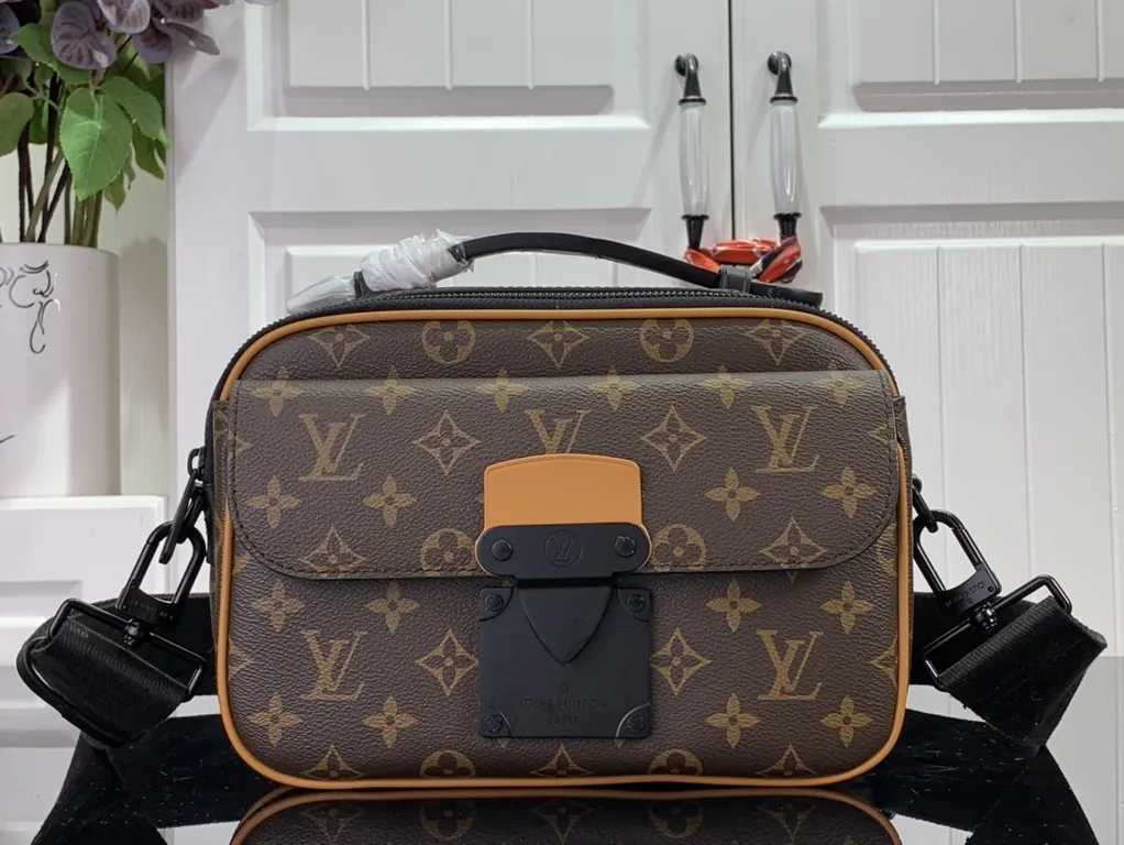 Louis Vuitton bag - LITELUX