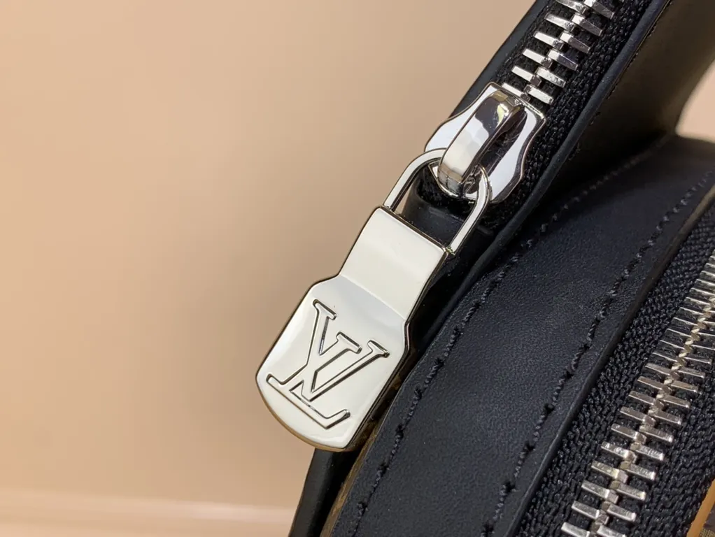 Louis Vuitton bag - LITELUX