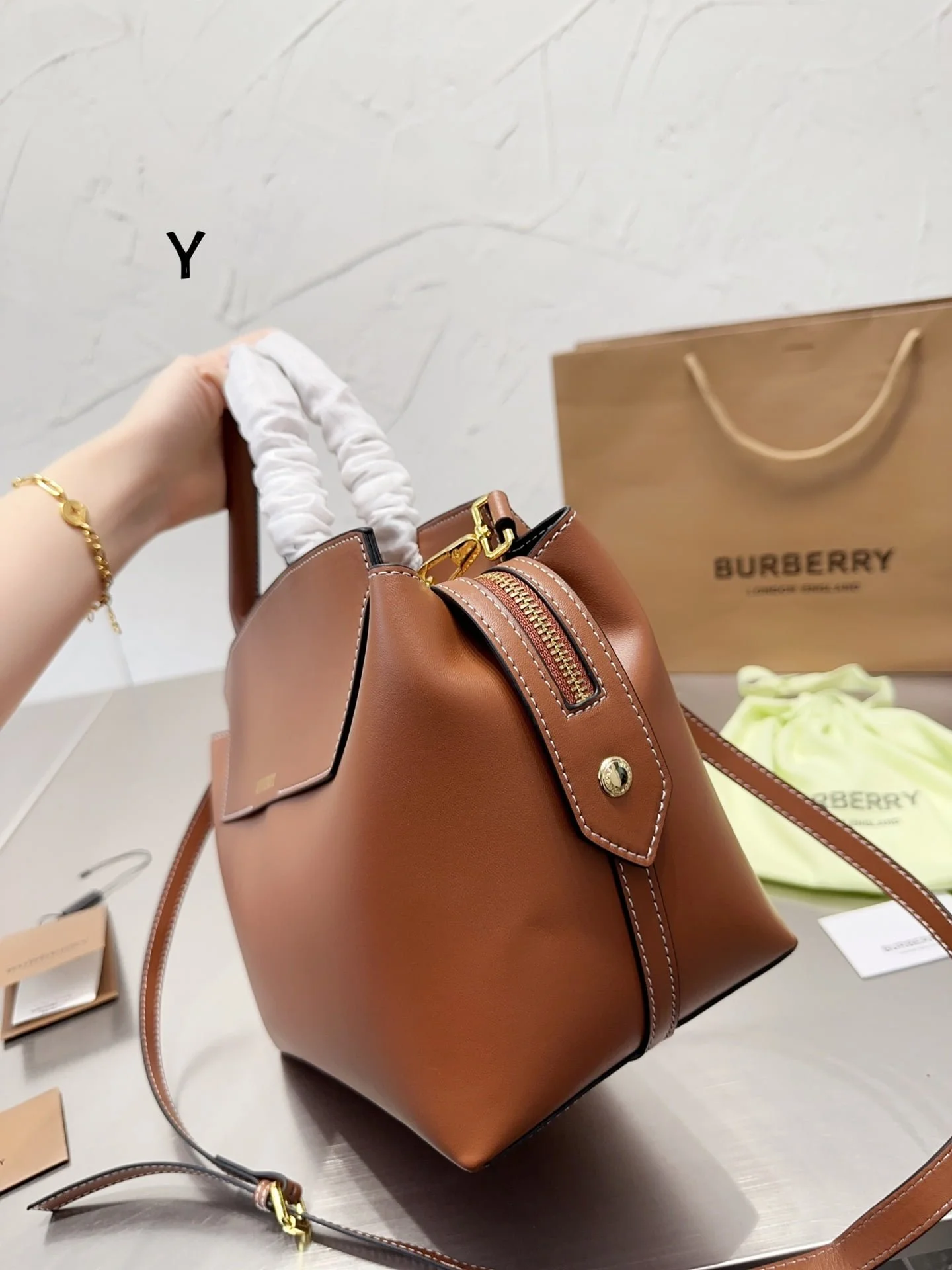 Burberry Tote brown bag size: 28* 22cm - LITELUX