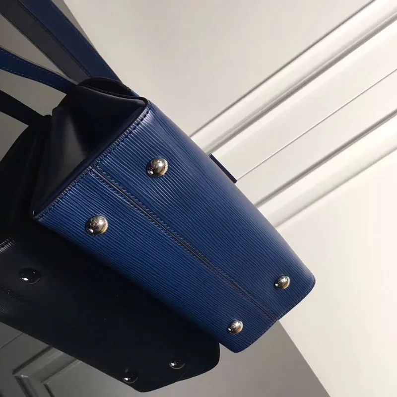 Louis Vuitton bag - LITELUX