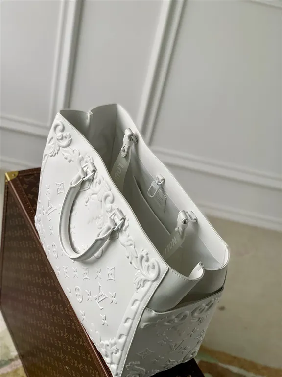 Louis Vuitton Bag - LITELUX